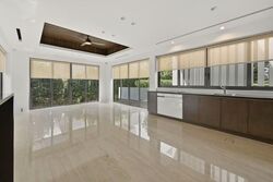 Ford Avenue (D10), Detached #554737651